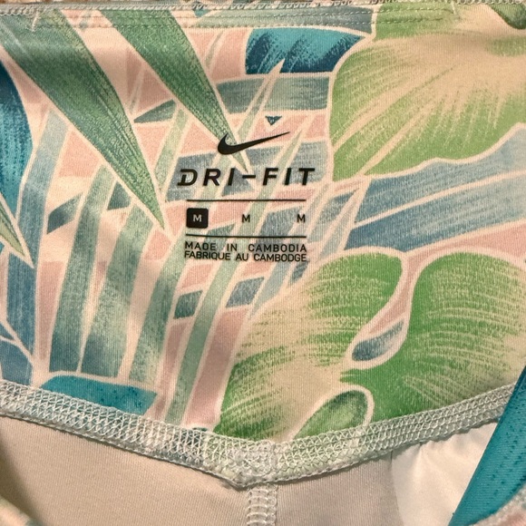 Nike All-In Dri-FIT Mid-Rise Leggings – Tropical Floral Print, Activewear Medium - Picture 3 of 3
